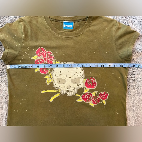 Moss Green Skull & Roses Tee - Picture 3 of 4